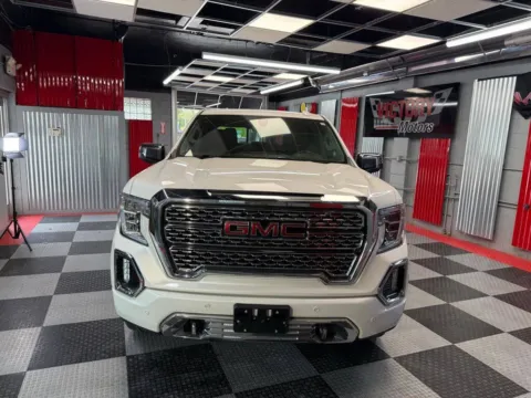 Another view of 2019 GMC Sierra 1500 Denali for sale in Royal Oak, MI at Victory Motors Royal Oak