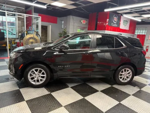 More photos of 2023 Chevrolet Equinox LT 4dr SUV w/1LT at Victory Motors Royal Oak, MI