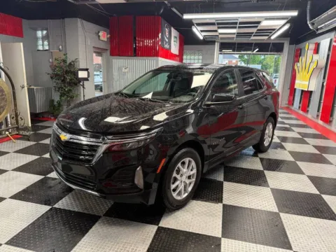 Another view of 2023 Chevrolet Equinox LT 4dr SUV w/1LT for sale in Royal Oak, MI at Victory Motors Royal Oak