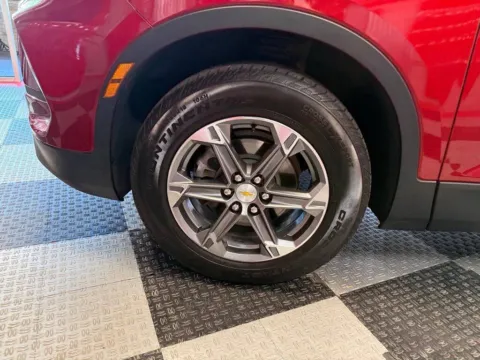 More photos of 2023 Chevrolet Blazer LT 4dr SUV w/3LT at Victory Motors Royal Oak, MI
