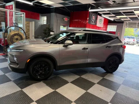 More photos of 2024 Chevrolet Blazer LT 4dr SUV w/2LT at Victory Motors Royal Oak, MI