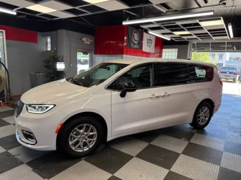More photos of 2024 Chrysler Pacifica Touring L 4dr Mini Van at Victory Motors Royal Oak, MI