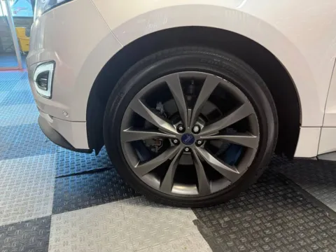 More photos of 2018 Ford Edge Sport AWD 4dr Crossover at Victory Motors Royal Oak, MI