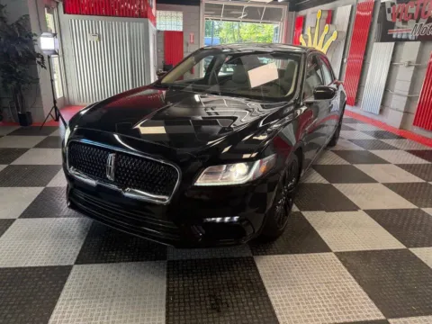 More photos of 2020 Lincoln Continental Reserve 4dr Sedan at Victory Motors Royal Oak, MI