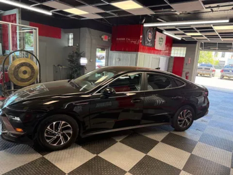 More photos of 2026 Hyundai Sonata Hybrid Blue 4dr Sedan at Victory Motors Royal Oak, MI