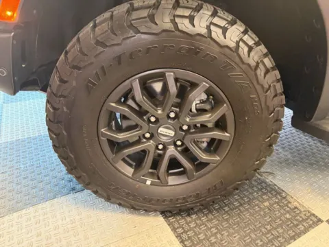 More photos of 2024 Ford Ranger Raptor 4x4 4dr SuperCrew 5.0 ft. SB at Victory Motors Royal Oak, MI