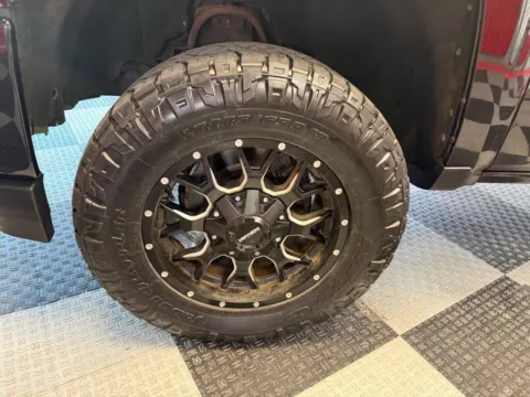More photos of 2018 Chevrolet Silverado 1500 Custom 4x4 4dr Double Cab 6.5 ft. SB at Victory Motors Royal Oak, MI
