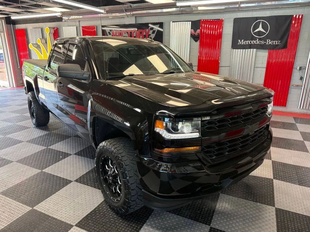 2018 Chevrolet Silverado 1500 Custom 4WD Double Cab Standard Box's photo