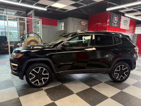 More photos of 2018 Jeep Compass Limited 4x4 4dr SUV at Victory Motors Royal Oak, MI