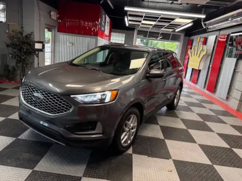 Another view of 2024 Ford Edge SEL AWD 4dr SUV for sale in Royal Oak, MI at Victory Motors Royal Oak