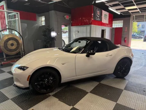 Another view of 2020 Mazda MX-5 Miata Club 2dr Convertible 6M for sale in Royal Oak, MI at Victory Motors Royal Oak