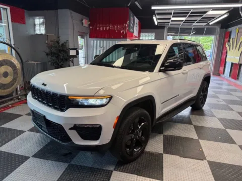 Another view of 2024 Jeep Grand Cherokee Limited 4x4 4dr SUV for sale in Royal Oak, MI at Victory Motors Royal Oak