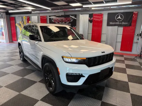 White 2024 Jeep Grand Cherokee Limited 4x4 4dr SUV for sale in Royal Oak, MI