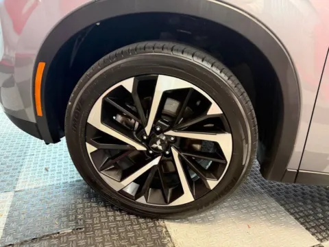 More photos of 2024 Mitsubishi Outlander SE AWD 4dr SUV at Victory Motors Royal Oak, MI