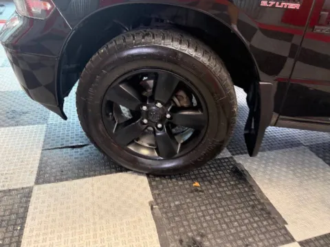 More photos of 2019 RAM 1500 Classic SLT 4x4 4dr Quad Cab 6.3 ft. SB Pickup at Victory Motors Royal Oak, MI