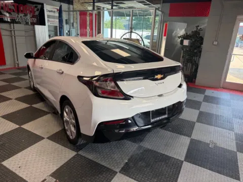 More photos of 2018 Chevrolet Volt Premier 4dr Hatchback at Victory Motors Royal Oak, MI