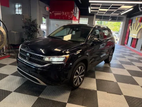 Another view of 2024 Volkswagen Taos SE 4dr SUV for sale in Royal Oak, MI at Victory Motors Royal Oak