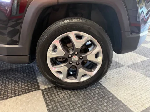More photos of 2021 Jeep Compass Limited 4x4 4dr SUV at Victory Motors Royal Oak, MI