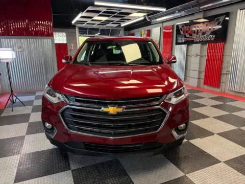 Photos of 2021 Chevrolet Traverse LT Leather 4dr SUV for sale in Royal Oak, MI at Victory Motors Royal Oak