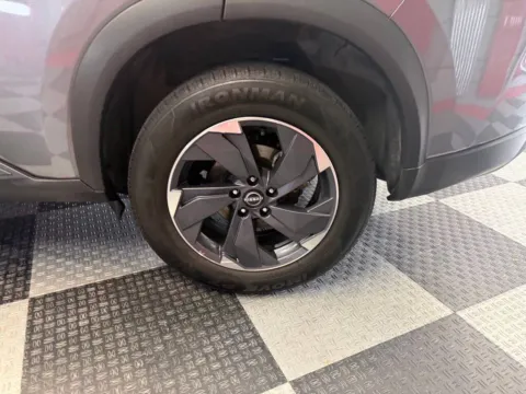 More photos of 2024 Nissan Rogue SV 4dr Crossover at Victory Motors Royal Oak, MI