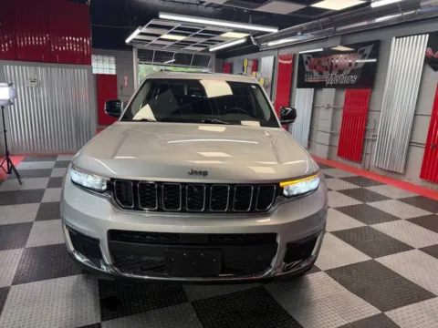 Photos of 2023 Jeep Grand Cherokee L Limited 4x4 4dr SUV for sale in Royal Oak, MI at Victory Motors Royal Oak