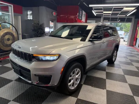 Another view of 2023 Jeep Grand Cherokee L Limited 4x4 4dr SUV for sale in Royal Oak, MI at Victory Motors Royal Oak