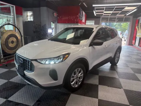 More photos of 2024 Ford Escape Active AWD 4dr SUV at Victory Motors Royal Oak, MI