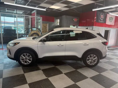 More photos of 2024 Ford Escape Active AWD 4dr SUV at Victory Motors Royal Oak, MI