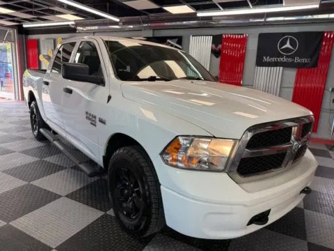White 2022 RAM 1500 Classic SLT 4x4 4dr Crew Cab 5.5 ft. SB Pickup for sale in Royal Oak, MI