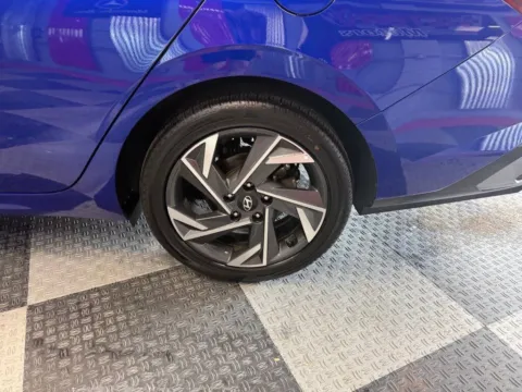 More photos of 2024 Hyundai Elantra Hybrid Limited 4dr Sedan at Victory Motors Royal Oak, MI