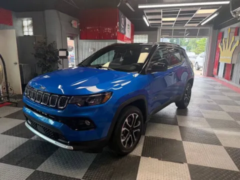 More photos of 2023 Jeep Compass Limited 4x4 4dr SUV at Victory Motors Royal Oak, MI