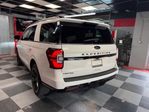 More photos of 2024 Ford Expedition Limited 4x4 4dr SUV at Victory Motors Royal Oak, MI