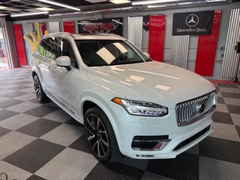 White 2024 Volvo XC90 B6 Plus Bright Theme 6P AWD 6 Passenger 4dr SUV for sale in Royal Oak, MI