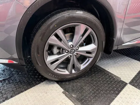 More photos of 2024 Nissan Murano Platinum AWD 4dr SUV at Victory Motors Royal Oak, MI