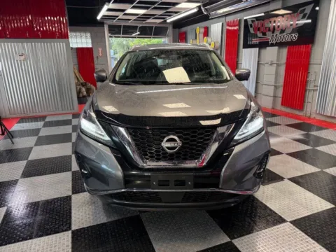 Photos of 2024 Nissan Murano Platinum AWD 4dr SUV for sale in Royal Oak, MI at Victory Motors Royal Oak