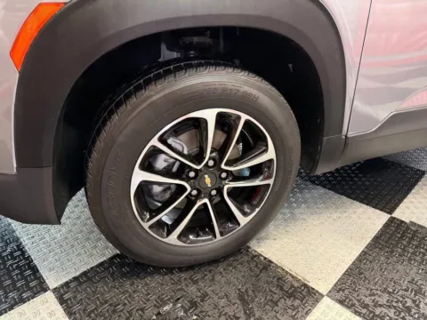 More photos of 2025 Chevrolet TrailBlazer LT 4x4 4dr SUV at Victory Motors Royal Oak, MI