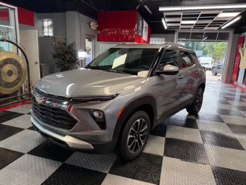 Another view of 2025 Chevrolet TrailBlazer LT 4x4 4dr SUV for sale in Royal Oak, MI at Victory Motors Royal Oak