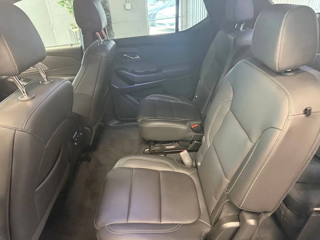 2023 Chevrolet Traverse 3LT - Photo 23