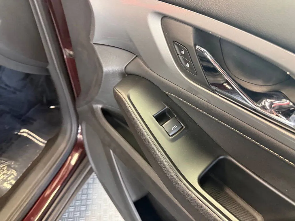 2023 Chevrolet Traverse 3LT - Photo 31