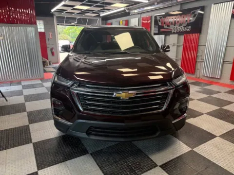 Photos of 2023 Chevrolet Traverse LT Leather 4x4 4dr SUV for sale in Royal Oak, MI at Victory Motors Royal Oak