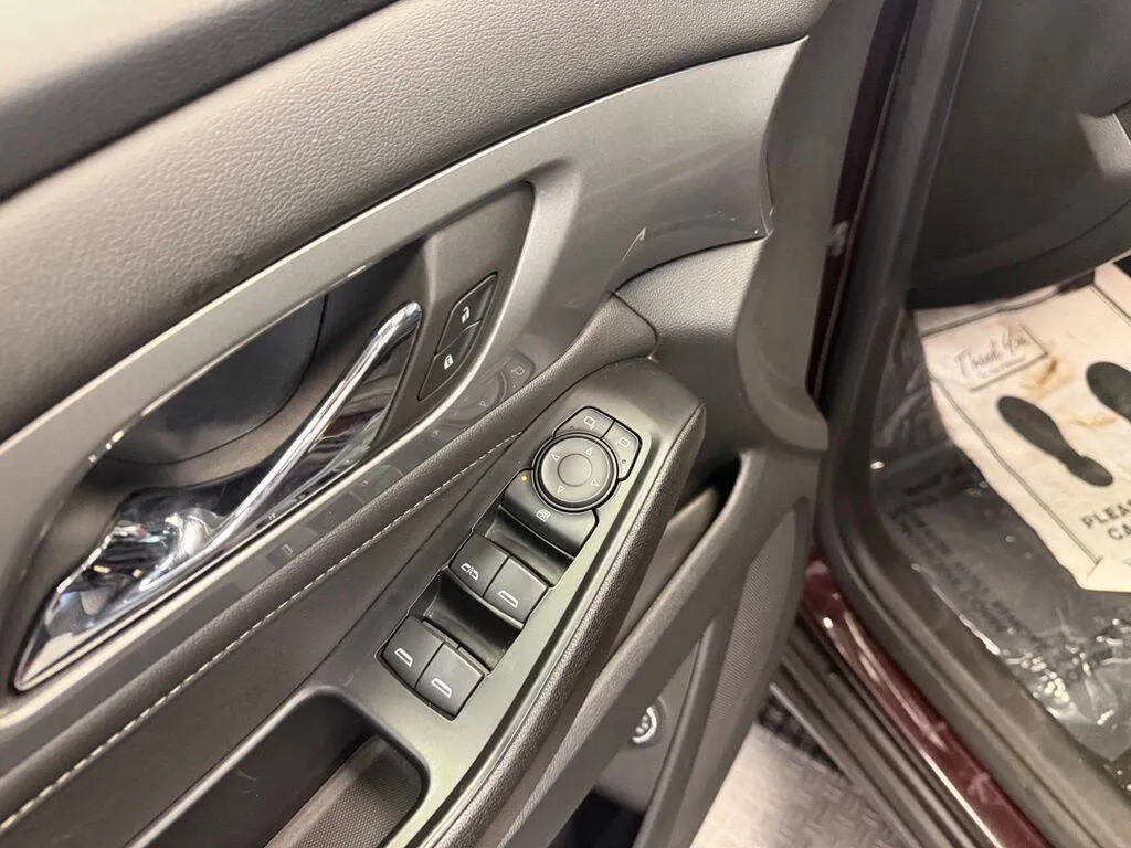 2023 Chevrolet Traverse 3LT - Photo 11