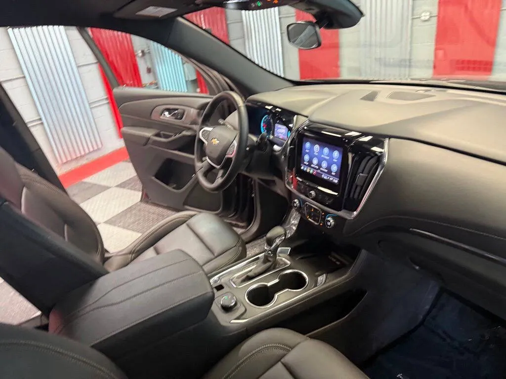 2023 Chevrolet Traverse 3LT - Photo 34