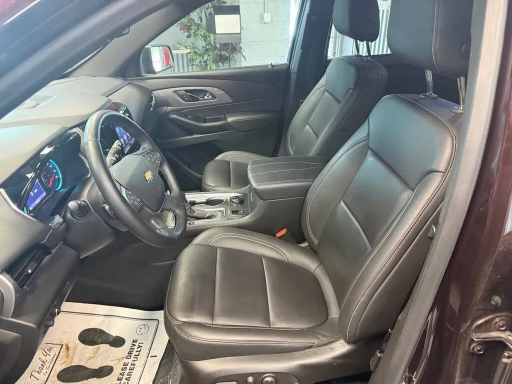 2023 Chevrolet Traverse 3LT - Photo 13