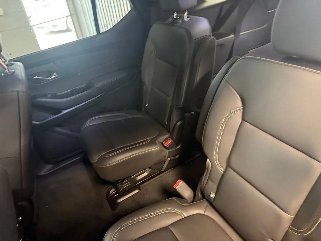 2023 Chevrolet Traverse 3LT - Photo 24