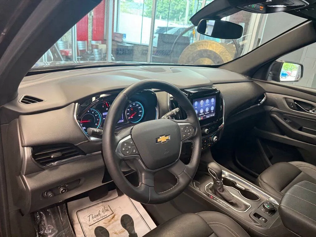 2023 Chevrolet Traverse 3LT - Photo 14