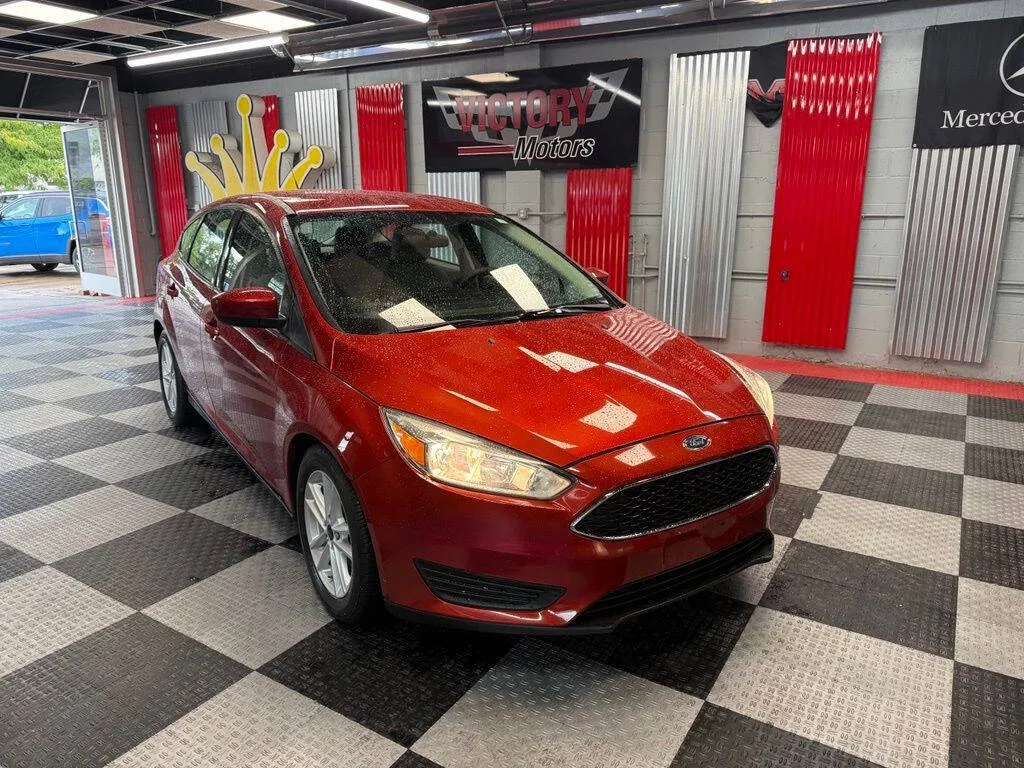 Red 2018 Ford Focus SE 4dr Hatchback for sale in Royal Oak, MI