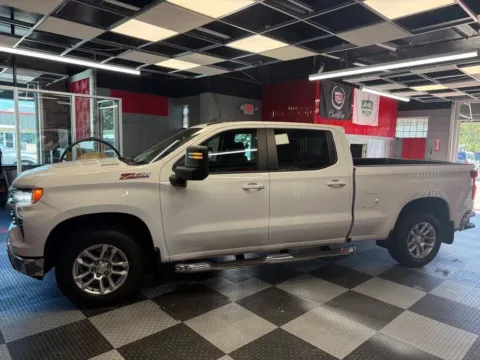 More photos of 2023 Chevrolet Silverado 1500 LT at Victory Motors Royal Oak, MI