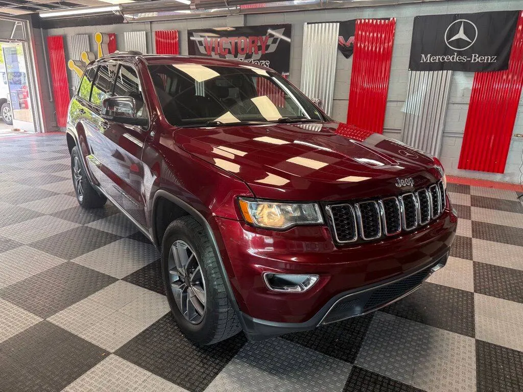 Red 2019 Jeep Grand Cherokee Limited 4x4 4dr SUV for sale in Royal Oak, MI