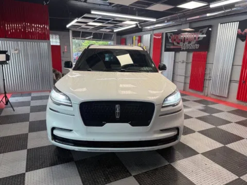 Photos of 2023 Lincoln Aviator Reserve AWD 4dr SUV for sale in Royal Oak, MI at Victory Motors Royal Oak