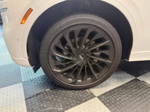 More photos of 2023 Lincoln Aviator Reserve AWD 4dr SUV at Victory Motors Royal Oak, MI
